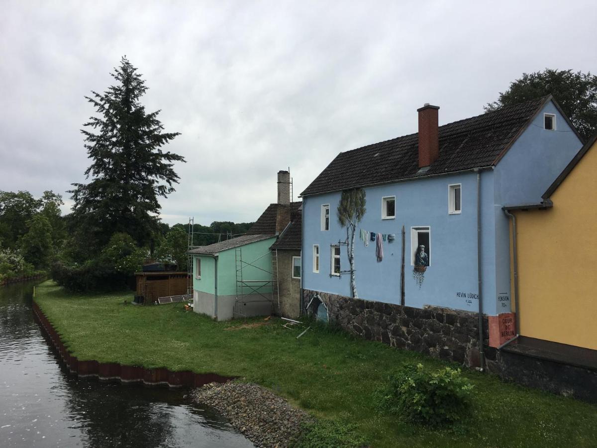 Schoene 3Zimmer Ferienwohnung Direkt Am Baalensee Fürstenberg-Havel Exterior foto